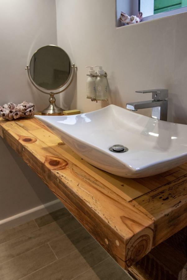 Salt Boutique Guesthouse (Adults Only) Bloubergstrand Dış mekan fotoğraf