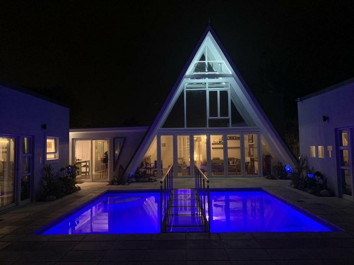Salt Boutique Guesthouse (Adults Only) Bloubergstrand Dış mekan fotoğraf